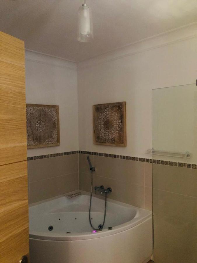 B&B Oasis Des Lavandes - Chambre Coqueliot Villeneuve-lès-Avignon 외부 사진